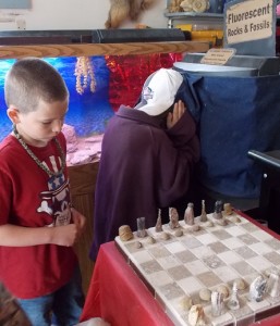 kids chess.fluo